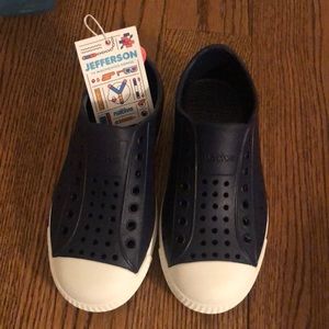 Native Jefferson in Navy NWT